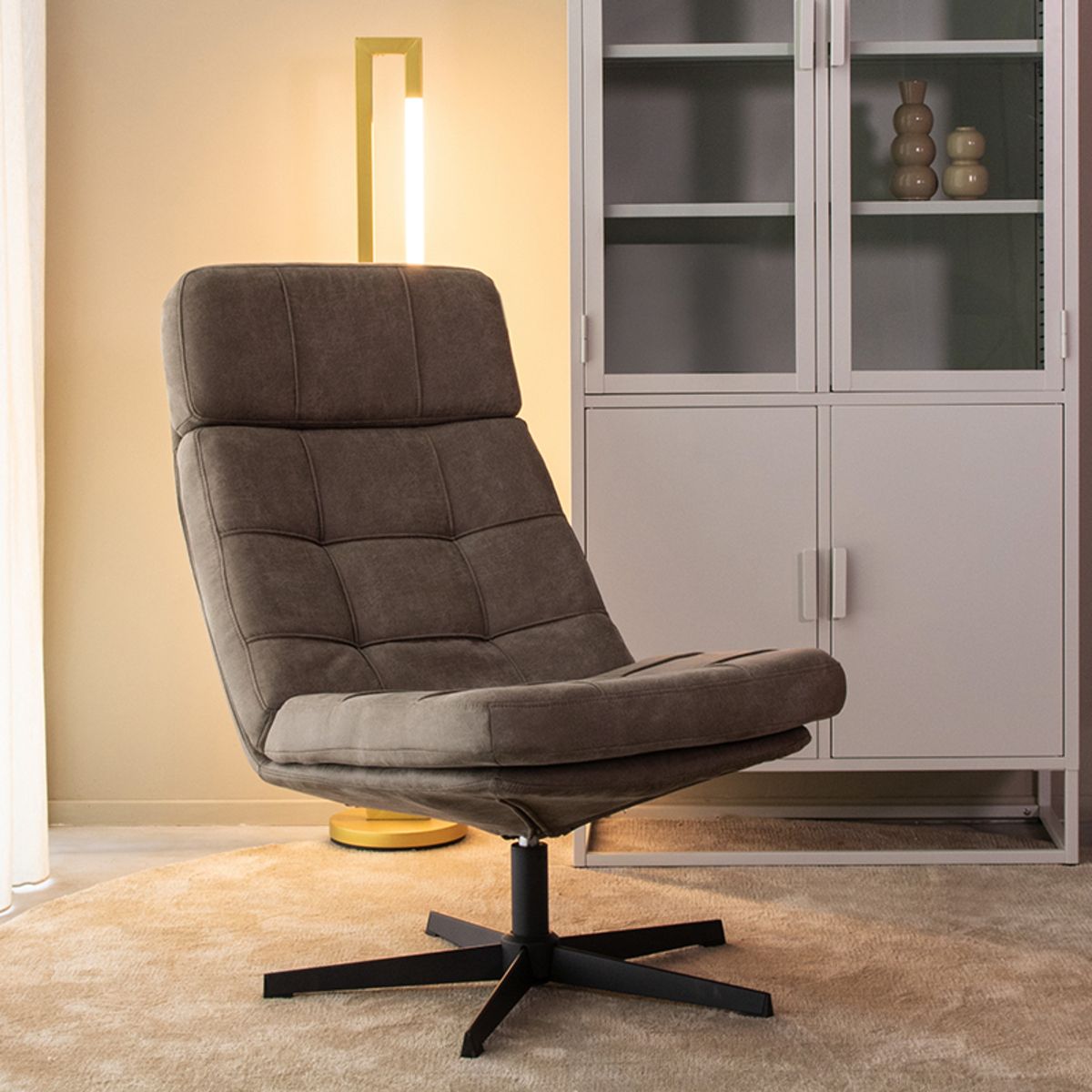 Swivel armchair Alvar Taupe