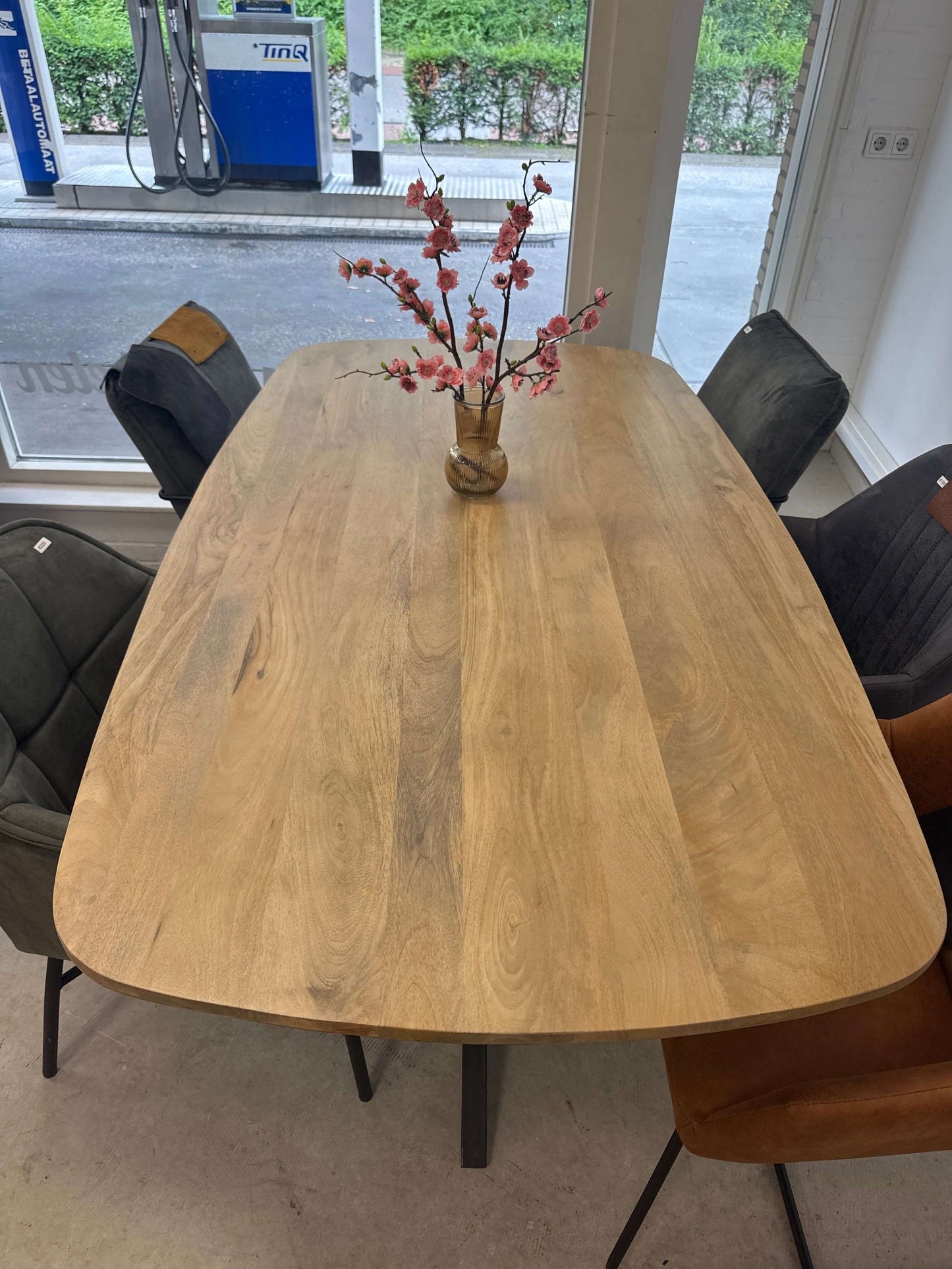Eettafel Bente mangohout Deens ovaal