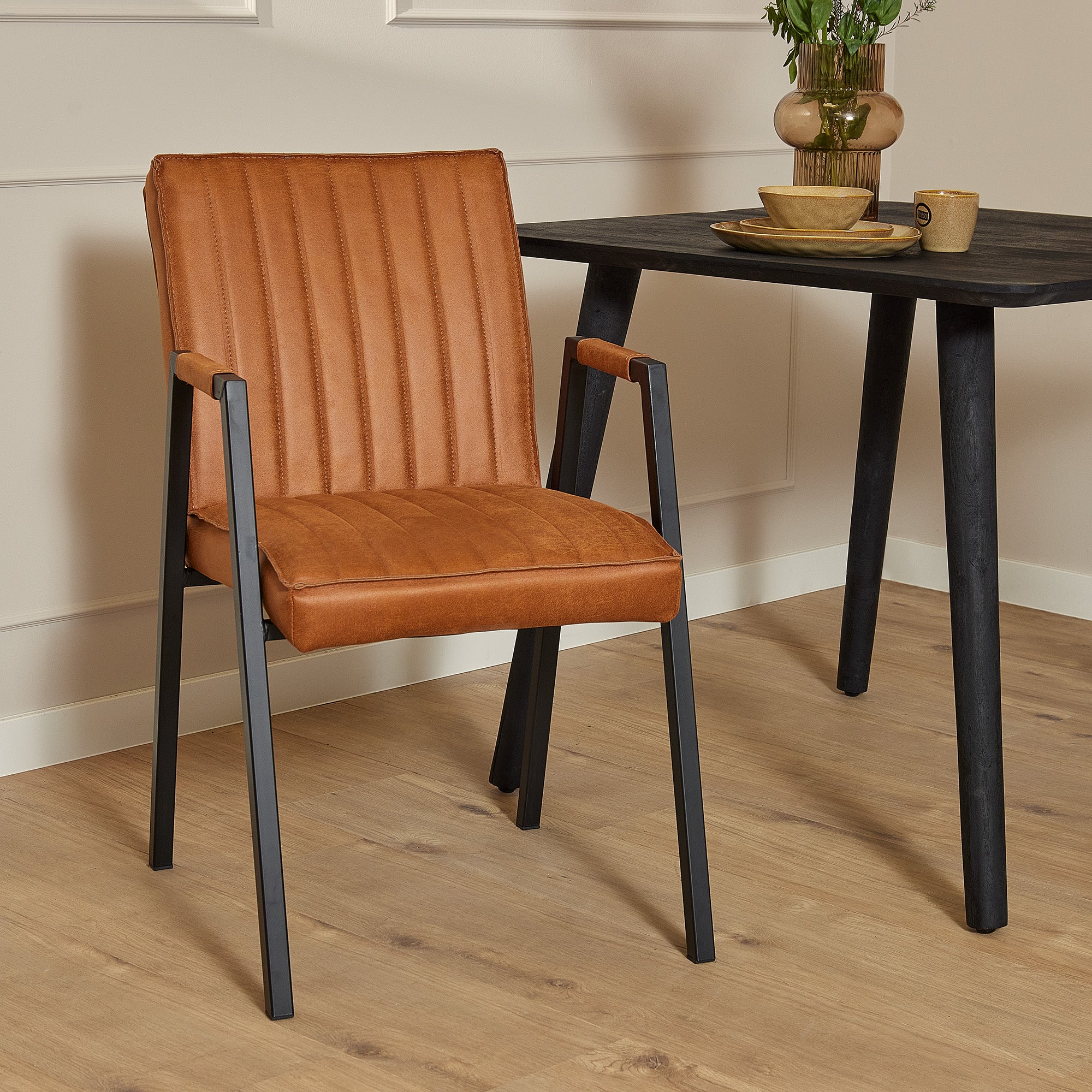 Eetkamerstoel Tivoli + armleuning Cognac