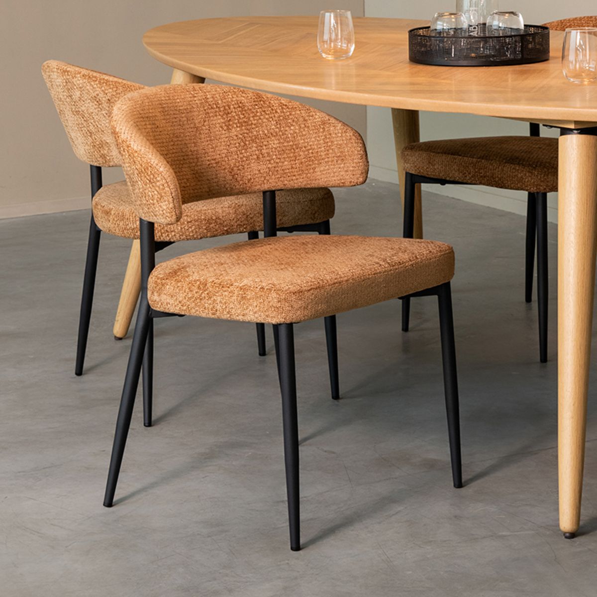 Blis Esszimmerstuhl | Verschiedene Farben