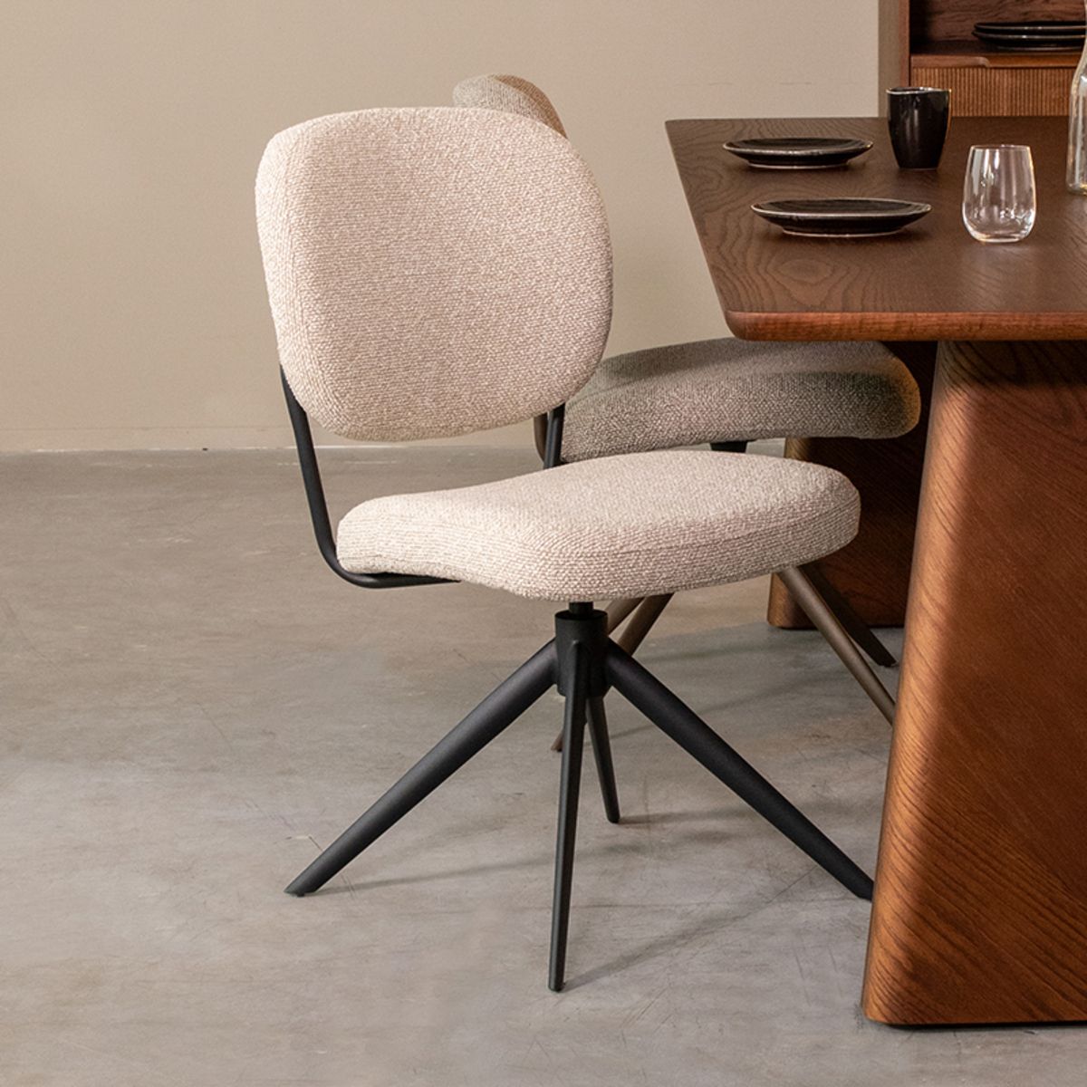 Geneva dining chair