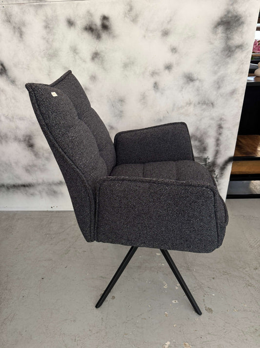 Menno dining chair with armrest