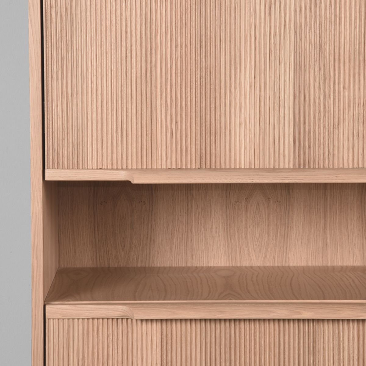 Tall storage cabinet Jule | various colors