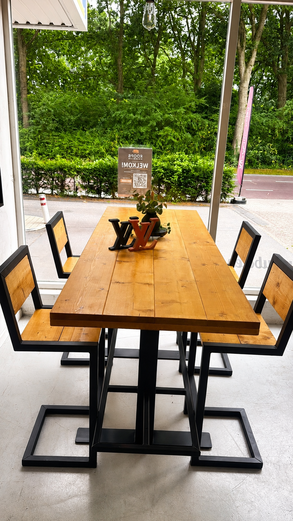 Industriële bartafel 165 cm – steigerhout licht eiken & zwart staal
