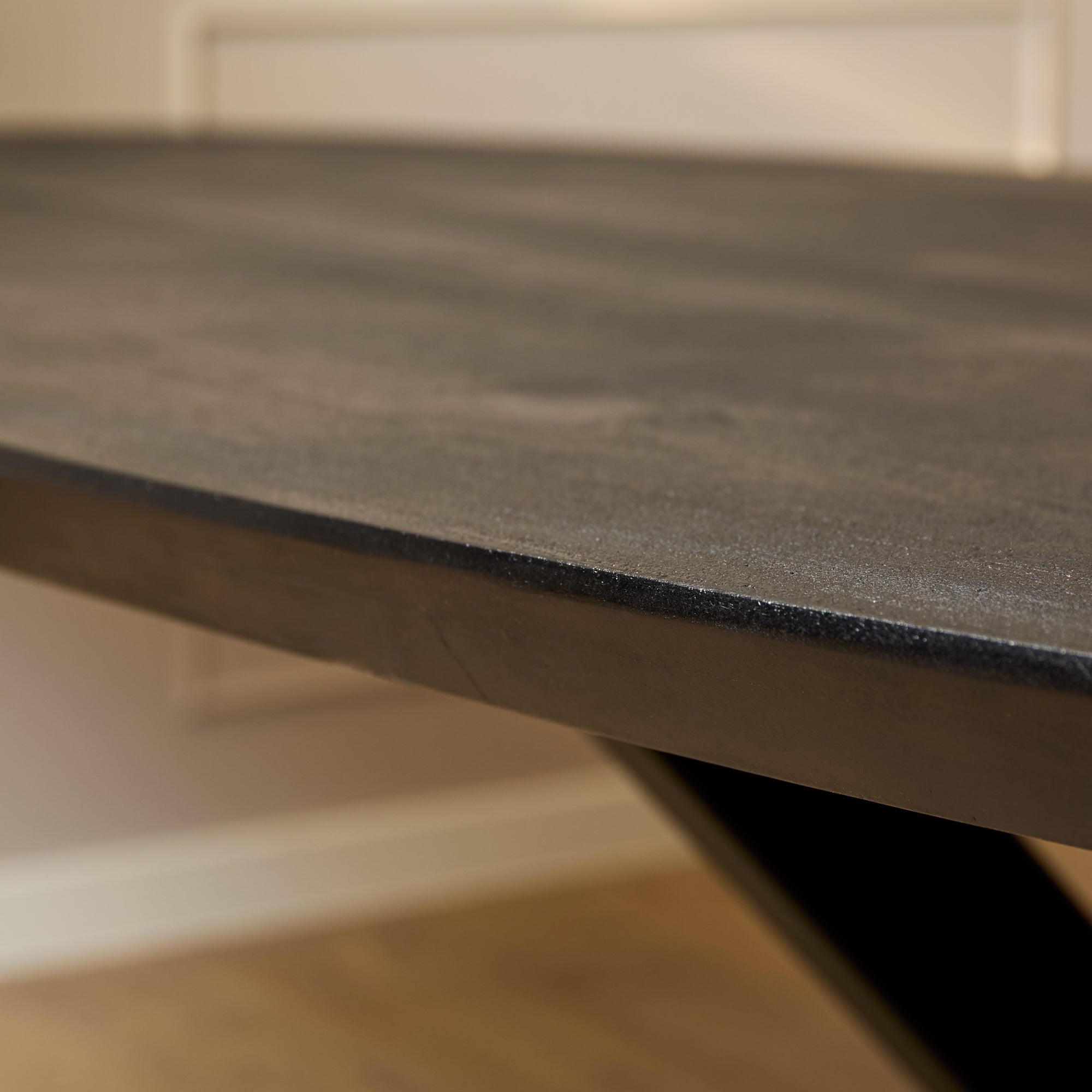 Eettafel Ovaal Brandy Zwart