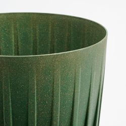 Flower pot green