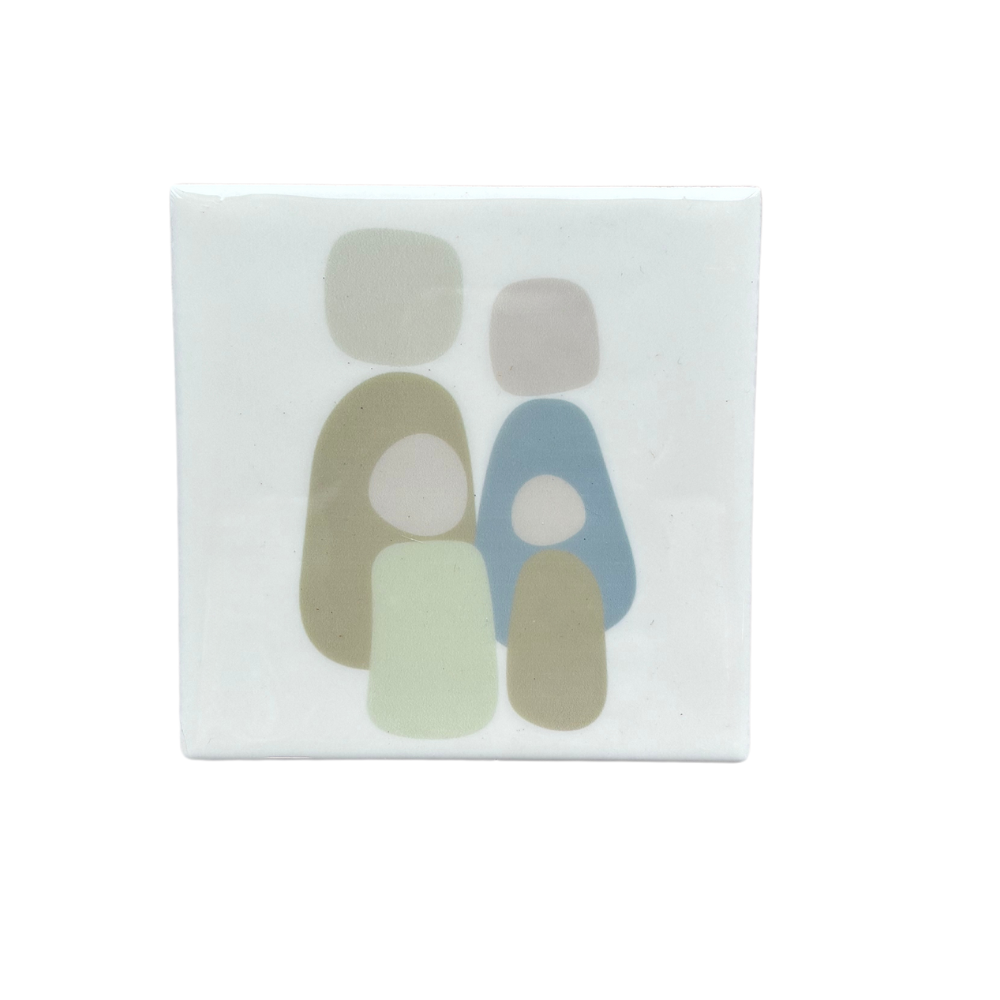 Tegeltje Fam of four